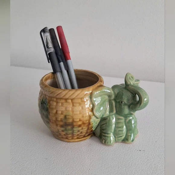 Small ceramic planter - Picture 8 of 10